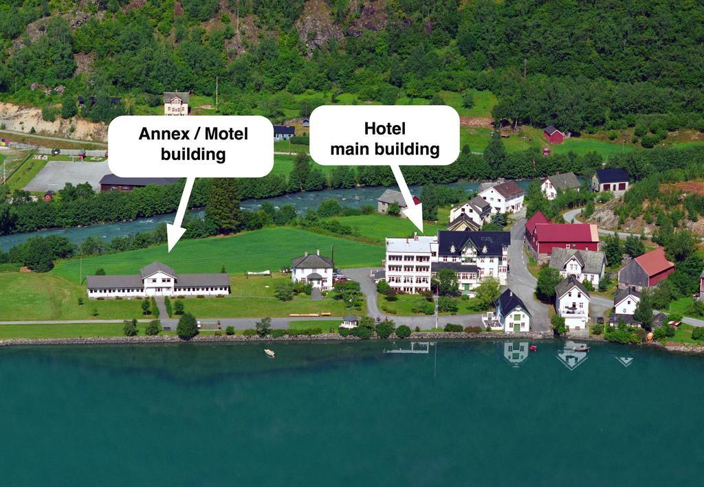 Hjelle Hotel Exterior photo